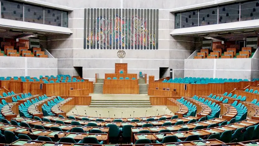 ১৩ দিন বিরতির পর বিকেলে বসছে সংসদ অধিবেশন